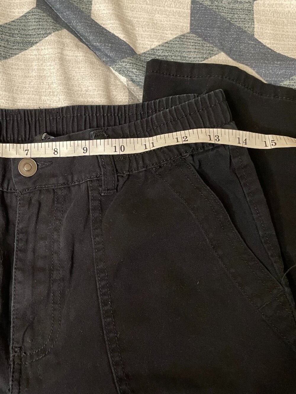 black pants - Picture 2 of 5